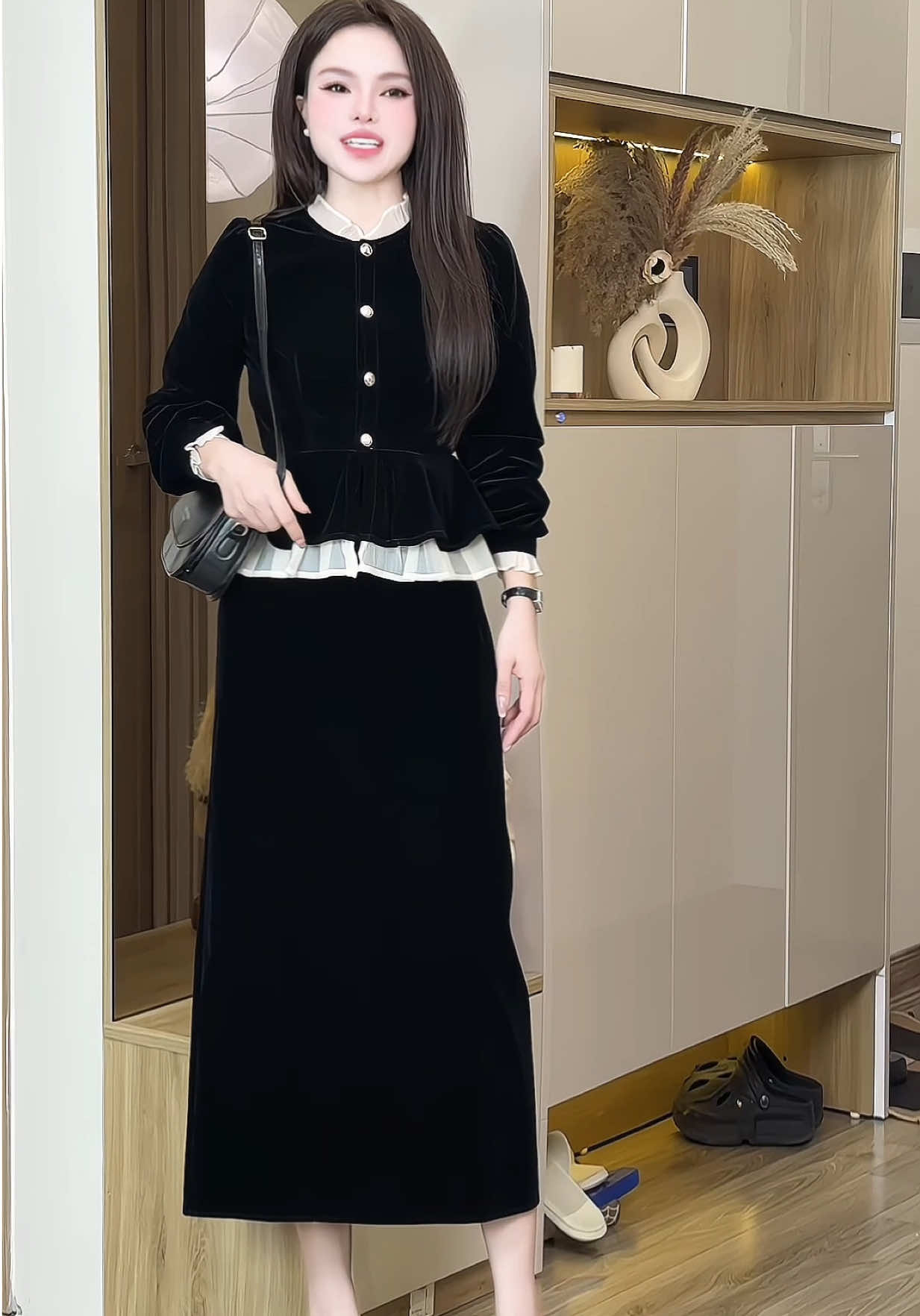 Set áo nhung peplum phối tơ kèm chân váy dài  đi chơi dạo phố xinh trẻ trung thanh lịch tôn dáng, chất mềm đẹp mê nay hời lắm ý    ##gucuahue##setbo##setboxinh##setbonu ##setnhung