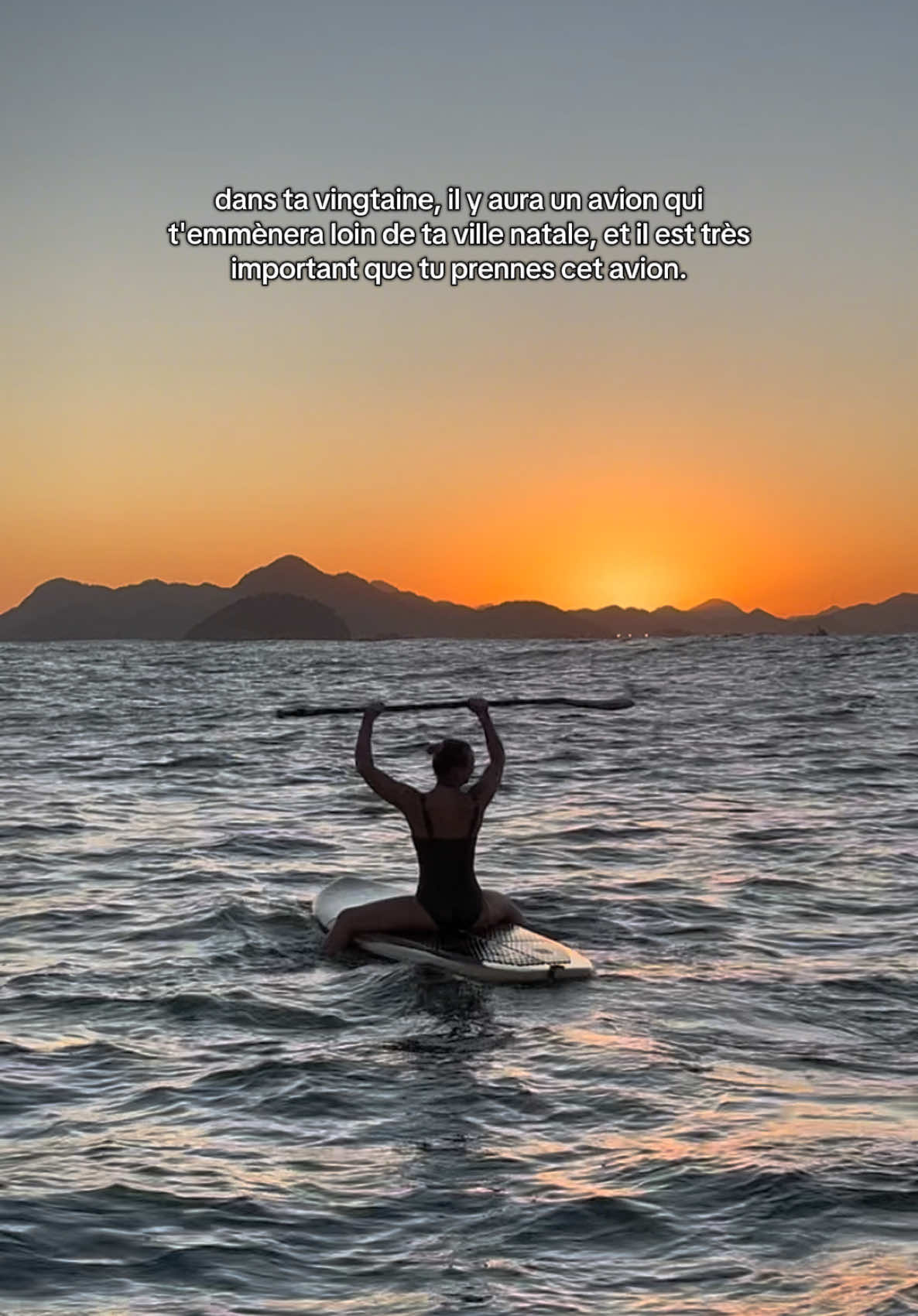 Monter dans cet avion à mes 16 ans a changé ma vie. Le refaire à mes 19, encore plus. Aujourd’hui, je vis entre la France et l’Amérique latine. Grâce à ce voyage, je parle plus espagnol que français au quotidien, on me reconnaît dans la rue et je vis de ma passion 💫❤️ #voyage #lovestory #bilingue #espagnol #france 