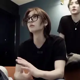 cakeppp bangetttt.                                         #leehan #kimleehan #boynextdoor