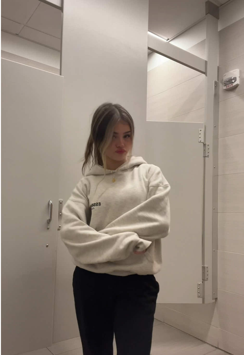 it’s too early for this 💔 #blanquita #paratii #miau #trending #colombia 