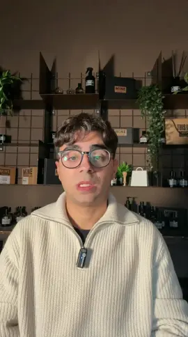 A gesture for you. Because your essence is worth more than any couple. #mine #mineperfumelab #madeinitaly #perfume #perfumelovers #neiperte #perte #handmade #handmade #singleday #singlesday #eaudeperfume