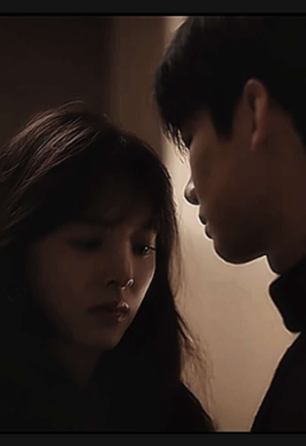 الاغنيه توصفهم بشكل ، مستحيل اتخطاهم !! 😞 - #thefirstfrost #الصقيع_الأول #zhangruonan #baijingting #viral 