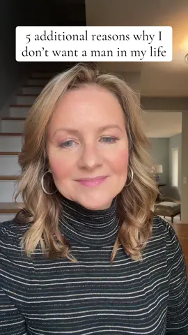 The people (women) have spoken! You ladies loved the first five, so here are five more additional reasons why I don't want a man, and I’m not sorry about it 💁‍♀️. #selflove #nofilter #singleandhappy #relationshipgoals #notreally 