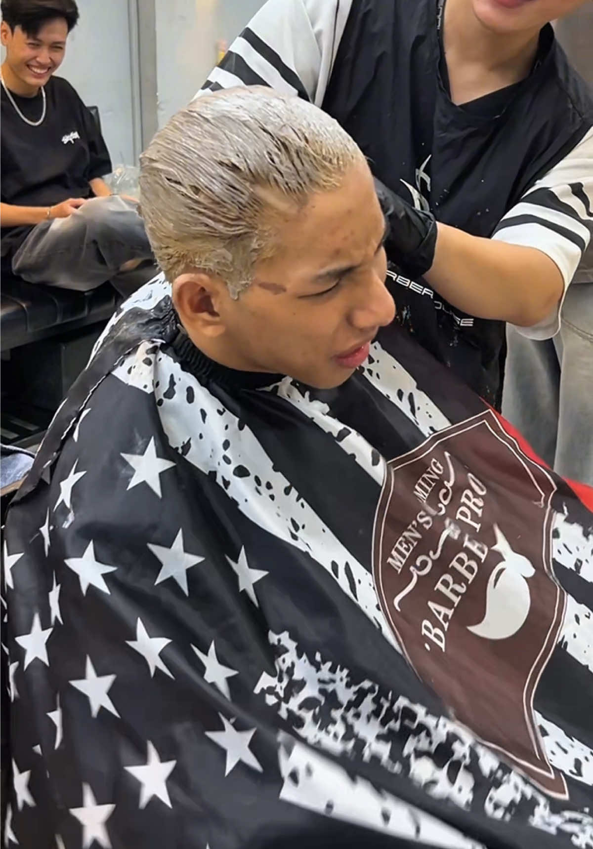 Cho em 1 tẩy #snakebarberhouse #thoxinluonoxaban #barber #fyp #xh 