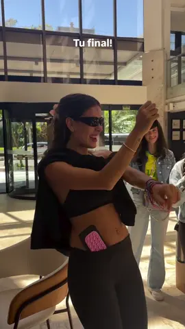 Ela arrasa! Sabina Hidalgo com fãs ontem (10) em Porto Alegre. #sabinahidalgo #fyp #foryou  @TikTok @TikTok Brasil @Sabina 