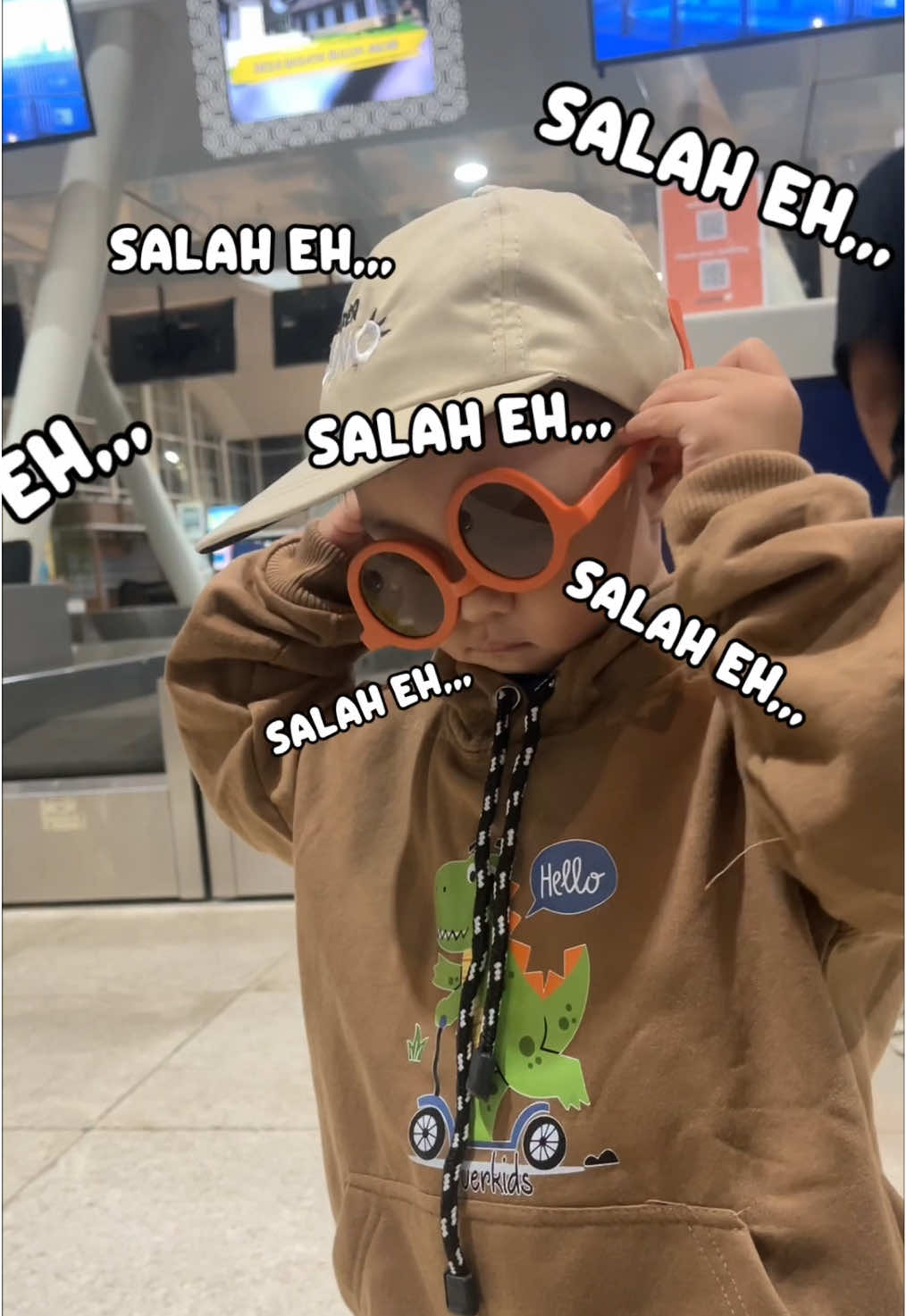 salah eh salah pakai kacamata 👓 #kacamataanak #kacamatanakcowok #kacamatanaklucu #bajuanak #jaketanak 