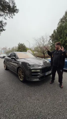 Ce parere aveti de bestia asta? @ʟᴀʀᴛᴇ ᴅᴇsɪɢɴ 👏#porsche #cayenne #turbo #larte #carbon 