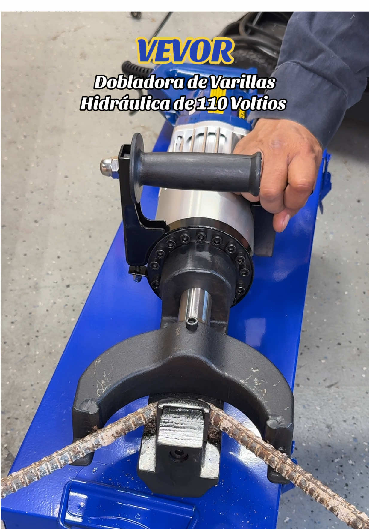 Dobladora de varillas hidráulica de 110 voltios para doblar metal de hasta 0.9” de diámetro. #rebarbender #vevortools #herramientas #construction #tiktokshopblackfriday @Vevor Store US 