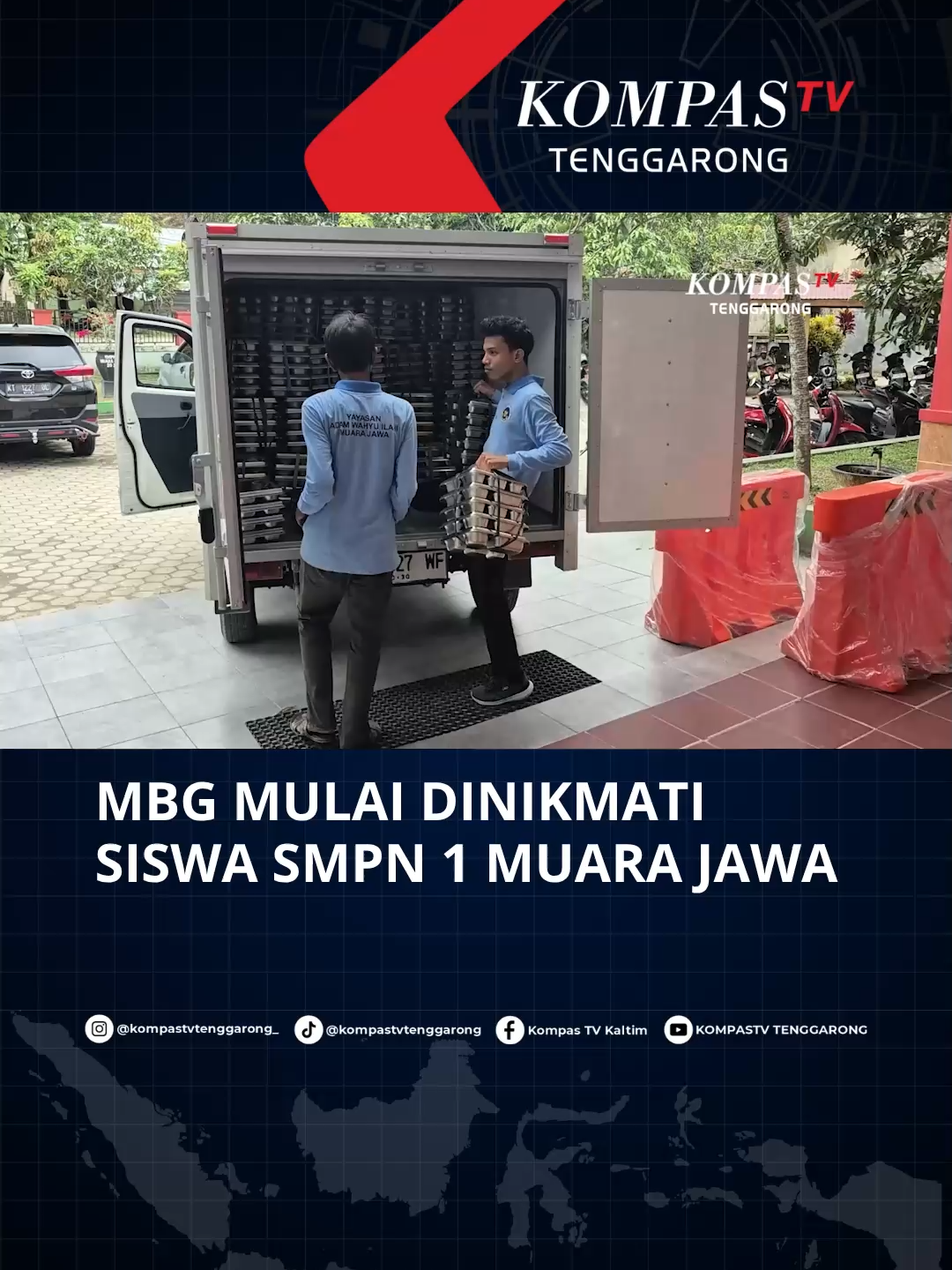 Program Makan Bergizi Gratis (MBG) kini mulai direalisasikan di Kecamatan Muara Jawa, Kabupaten Kutai Kartanegara, Kalimantan Timur. Di SMP Negeri 1 Muara Jawa, sebanyak 659 siswa telah mulai menerima manfaat dari program tersebut. Simak berita lainnya di kompas.tv #makanbergizigratis #mbg #smpn1muarajawa #muarajawa #kutaikartanegara #kalimantantimur #kompastv