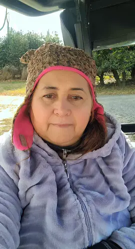 yo con mucho frío un abrazo de Jesús me cayó súper bien bendito sea el nombre de Jesús🙏😢💟