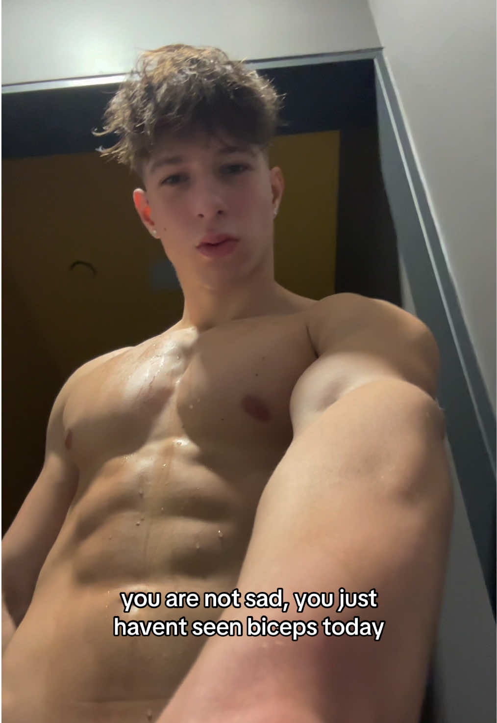 feeling better?😛 #gym #GymTok #gymrat #biceps #bicep 