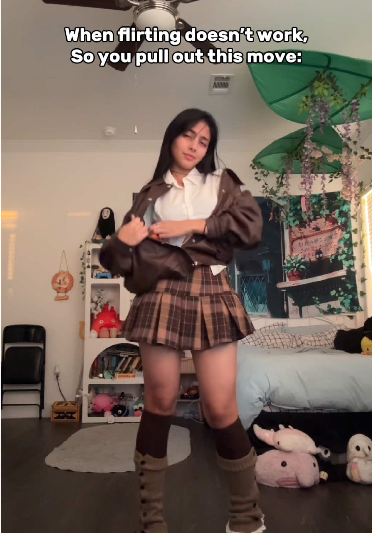 Then u get the rope 🤦‍♀️ . ݁₊ ⊹ . ݁ ⟡ ݁ . ⊹ ₊ ݁. ALL JOKES, but the winter time is messing me up so bad rn  . ݁₊ ⊹ . ݁ ⟡ ݁ . ⊹ ₊ ݁. #relatable #outfitinspo #cuteoutfit #meme #funny 