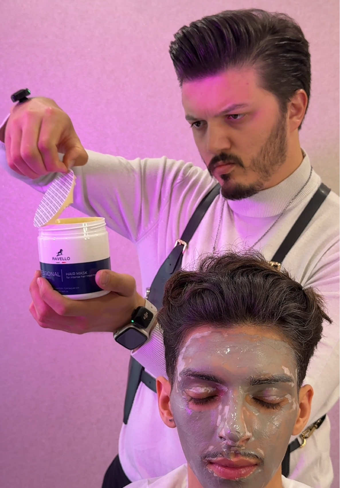 100% clean from hair to skin with Ravello! 💫 A full ASMR experience — hair styling, deep washing, and skincare all in one. Pure relaxation, hygiene, and aesthetics combined. 🫧 Ravello ile saçtan cilde %100 temizlik! 💫 ASMR dokunuşlarla saç şekillendirme, derinlemesine saç yıkama ve cilt bakım deneyimi. Tüm bakım adımlarını tek videoda topladık huzur, hijyen ve estetik bir arada. 🫧 #Ravello #ASMR #HairCare #Skincare # işbirliği 