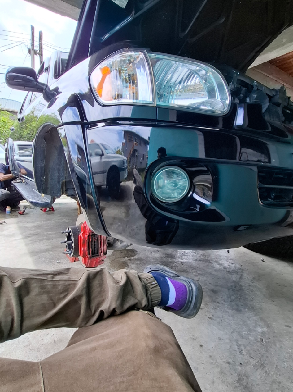 Toyota Sequdia Brake Job.  *Rear Brake Calipers Rebuilt.  *Brake Fluid Flush.  *Brake System Bled Of Air. 