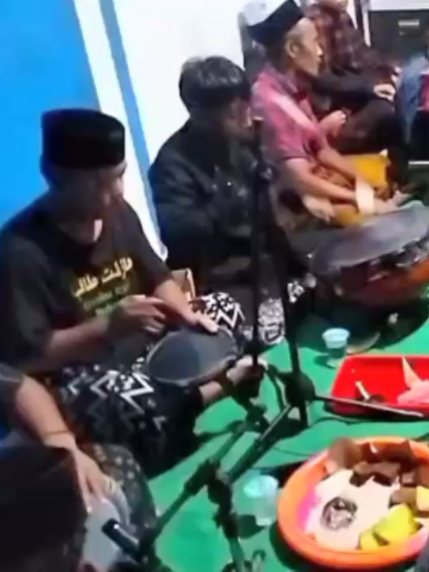 Latihan Buat Opening😁 #fypシ #masukberanda #foryourpage #majelissholawat #fyppppppppppppppppppppppp @TEAM SYI'AR @THE FASTCHO AUDIO JEMBER @Abay @M. I. N. T. U. L @kangbahar323 @riky.afdillah6 @nurulyakin @wonge teko😜 