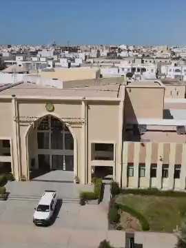 Le 7 novembre 2025, l'Ambassade de Chine en Mauritanie, en collaboration avec l'Académie diplomatique et l’École nationale d’Administration, de Journalisme et Magistrature (ENAJM), a organisé un panel « Expériences et réalisations en matière de gouvernance ». S.E.M. Tang Zhongdong, Ambassadeur de Chine en Mauritanie, S.E.M. Taleb Khyar Abdi Salem Ebaby, Directeur Général de l’Académie diplomatique, S.EM. Mohamed Yahya Al-Saeed, Directeur Général de l’ENAJM, d’anciens ministres, d’anciens ambassadeurs en Chine, des experts et des universitaires ainsi que des enseignants et des étudiants de l’Institut Confucius de l’Université de Nouakchott ont participé à cette réunion.#mauritanie #chine