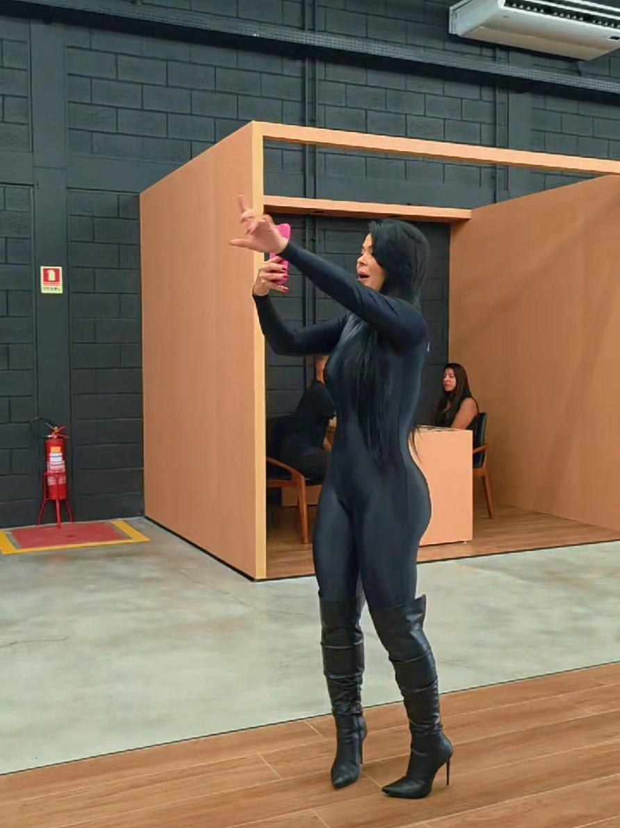 Making off #catwoman #mulhergato #bikergirl #ridergirl #motociclista 