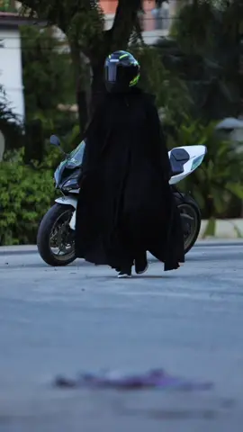 #hijabi #muslimtiktok #viral #trendingvideo #biker  Instagram @ammam23 