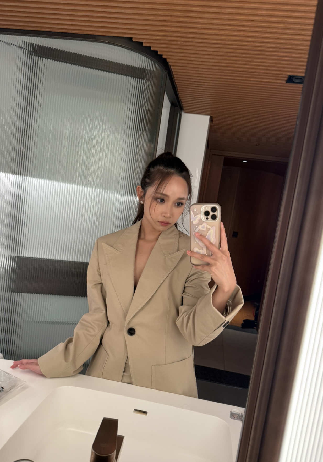 airport deets or dressed up deets 