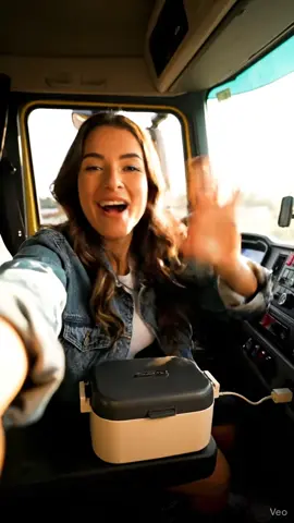 Chega de comer comida fria na estrada! Essa marmita é sensacional!” #marmitaeletrica #marmitaeletricaportatil #marmitaquente #caminhoneirobrasil #vidanacarreta 