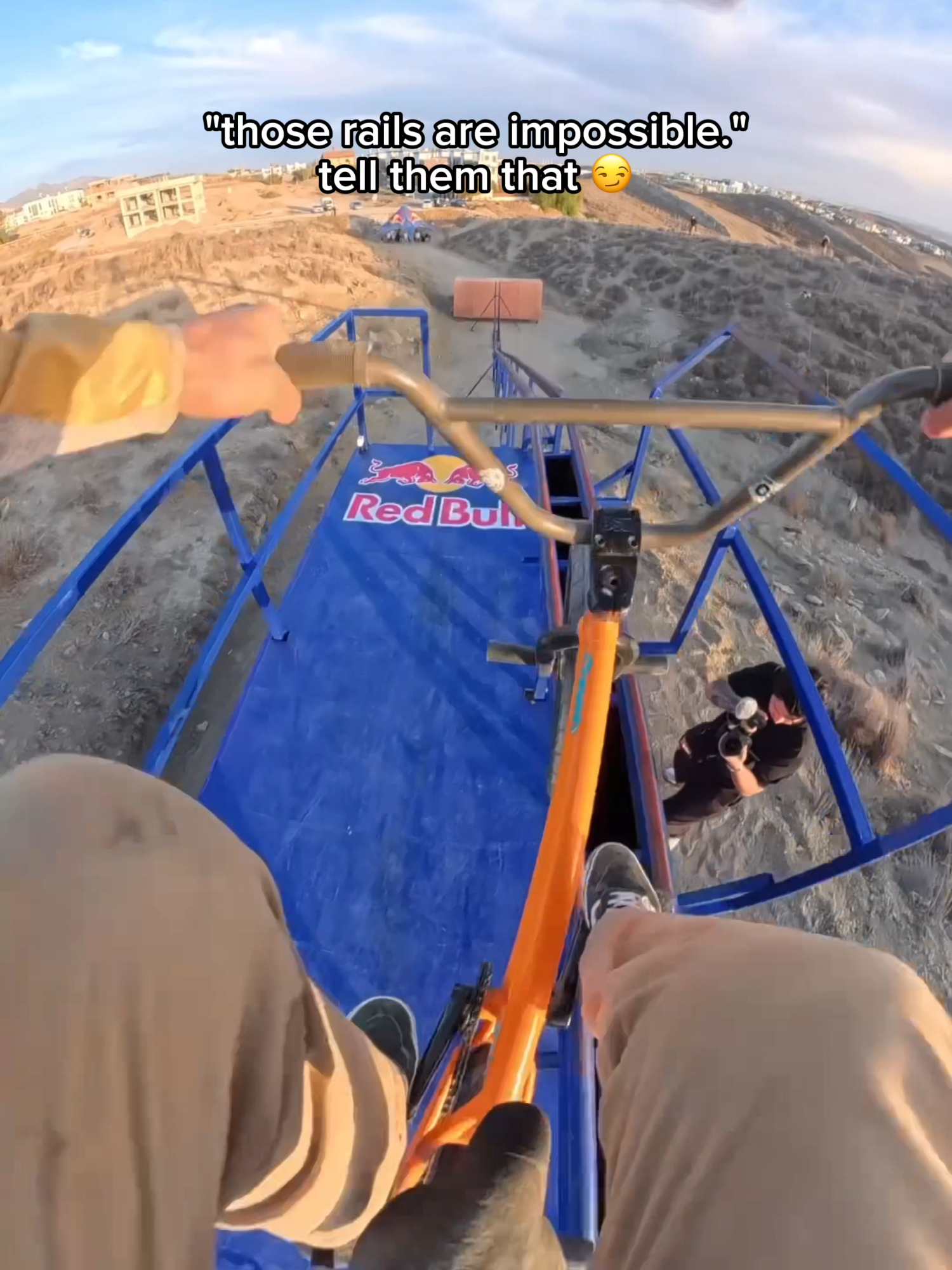 impossible isn't in their vocabulary 🙂‍↔️🙂‍↔️ 👏: @boraltintash, @georgentavou, @jespertjader & @jamiehuser #redbull #givesyouwiiings #energydrink #grind