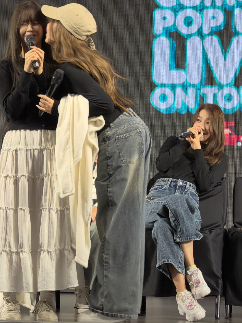 เพลินขวัญ ขวัญเพลิน คือจริง 😁😁 #cgm48popupliveontour  #cgm48  #ploencgm48  #kwancgm48  #เพลินขวัญcgm48  @qq  @ploen.cgm48official 