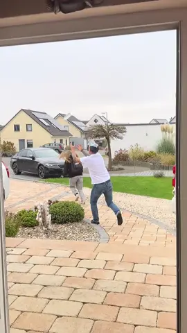 🫣😜Liebe Eltern, wie lange dürfen eure Kids unterwegs sein? 😂#familienleben #teenager #comedy #leo #reallife 😂@leo 