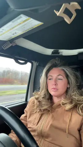 Love love love this song 🎶 