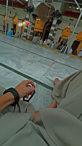 *🤍❣️ اَللّٰهُمَّ قَلْباً صَالِحاً لَا يَعْصِيْكَ*   اے ﷲ!   *ہمیں ایسا صالح دل عطا کیجیے جو کبھی آپ کی نافرمانی نہ کرے۔*   آمین یا ربی 🤲🏻#Thanksfor1Mlikes #صلی_اللہ_علیه_وآله_وسلم 