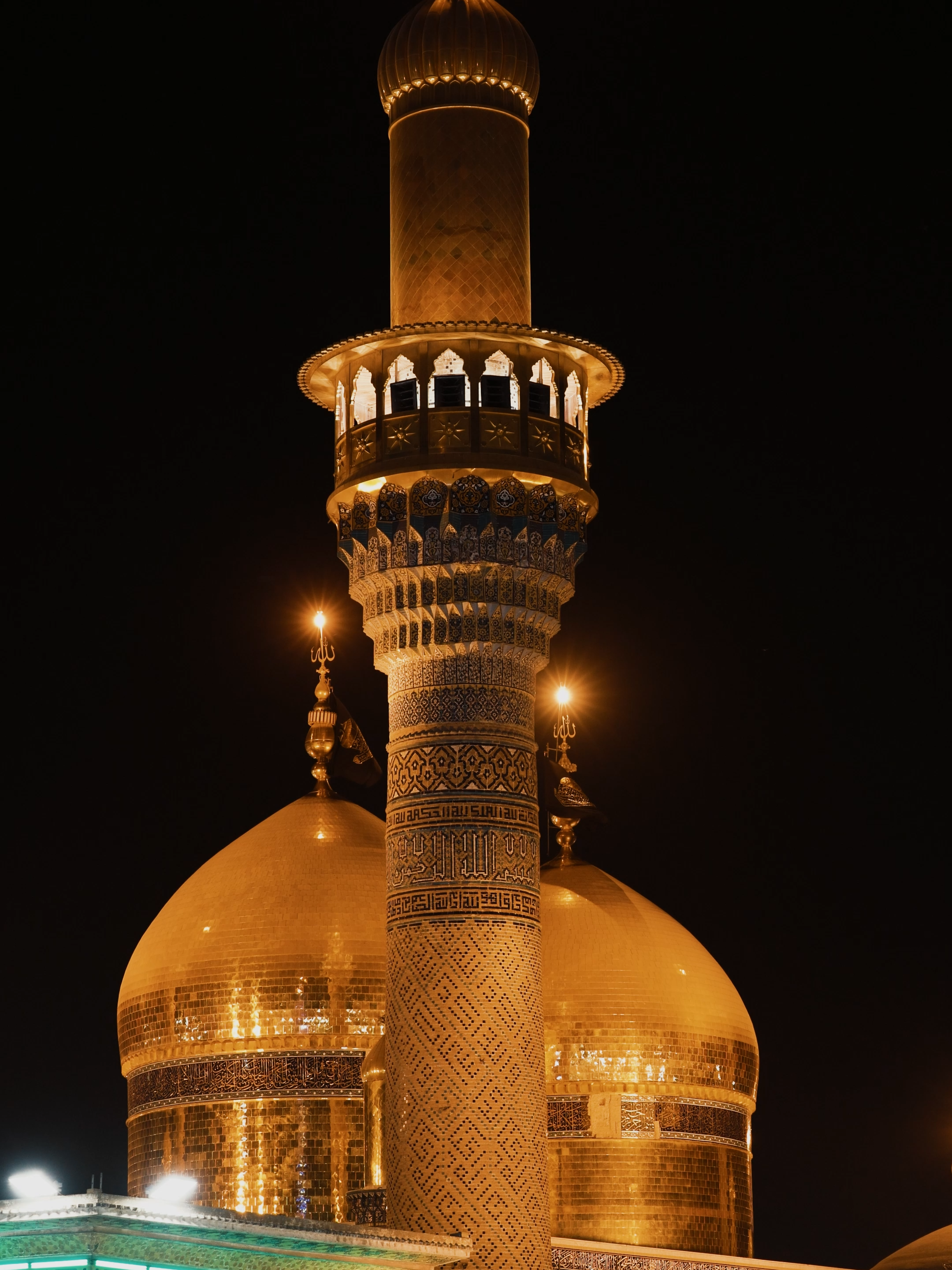 دمعة الزائر تسبيحة شوق في مرقد الجود والرحمة. ⏳الثلاثاء ١٩ شَهرِ جمادى الأولى ١٤٤٧ هـ ١١\١١\٢٠٢٥م 📡 #قناة_الجوادين 🏴 #العتبة_الكاظمية_المقدسة لمتابعة صفحتنا  📖Facebook   https://www.facebook.com/aljawadaintv 📷instagram https://www.instagram.com/aljawadaintv/ ✈️Telegram https://t.me/aljawadaintv 📹Youtube https://www.youtube.com/c/AljawadainTV/videos 📹Youtube LIVE STREEM https://www.youtube.com/c/aljawadainTVLIVE/videos 🎵Tiktok https://www.tiktok.com/@aljawadaintv?lang=ar ✖️ X https://x.com/aljawadaintv