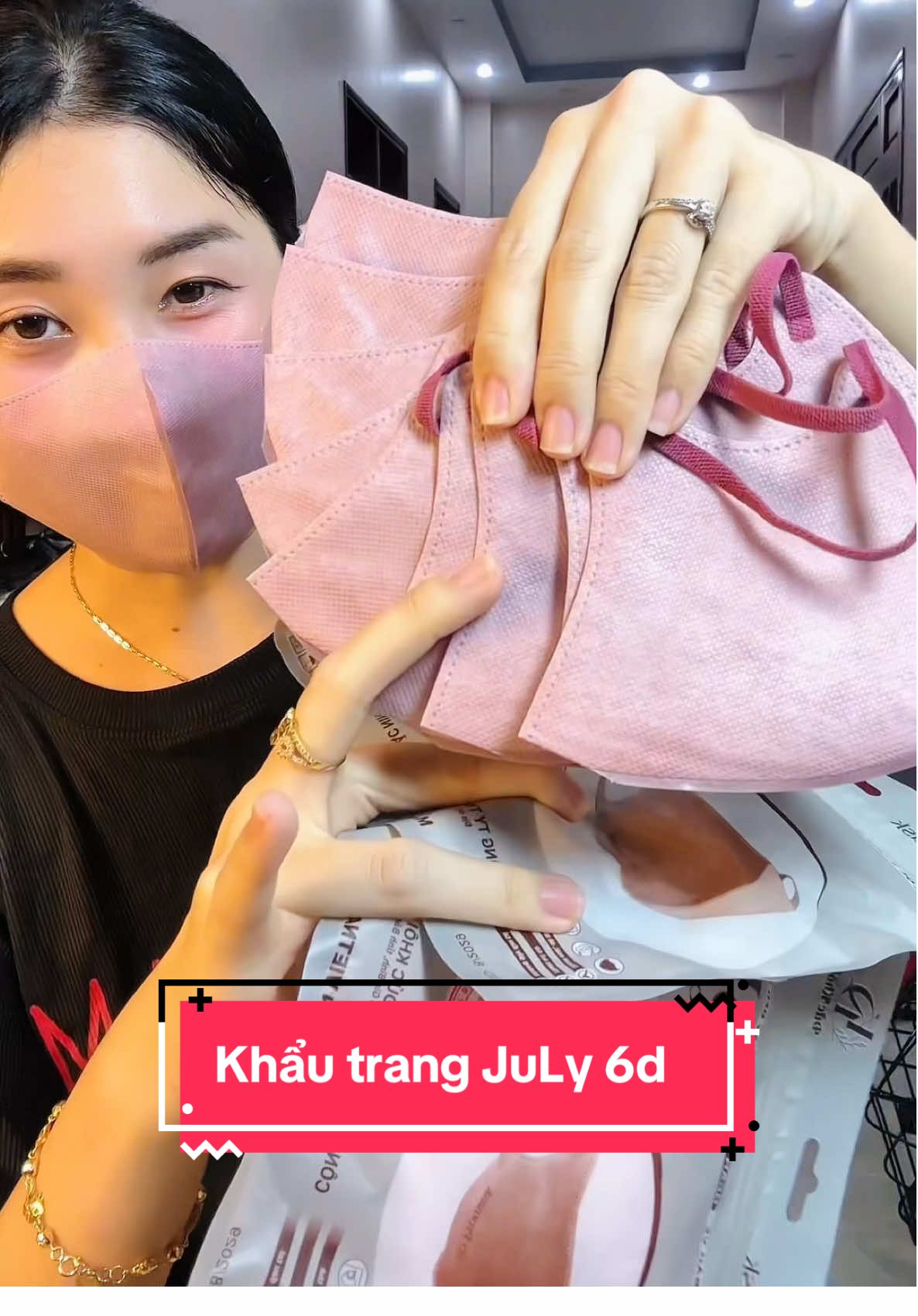 Khẩu trang có quai đeo mềm mại, combo 100cái phải chăng lắm luôn #chuyennhalio #khautrangjulymask #khautrang5d #khautrang6d #khautrangjuly 