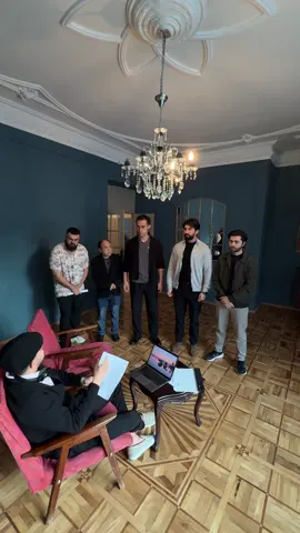 “Naxçıvanlı rejissor” Ordubad sucuğunun hələ belə təqdimatını görməmişdiz 😅 Məkan: @dreamvilla.az  📹: @dahafilmic @Zafar's English @Faxri Askerov @Aslan Gül @ILKIN KHALIL @Hilal Alizade 