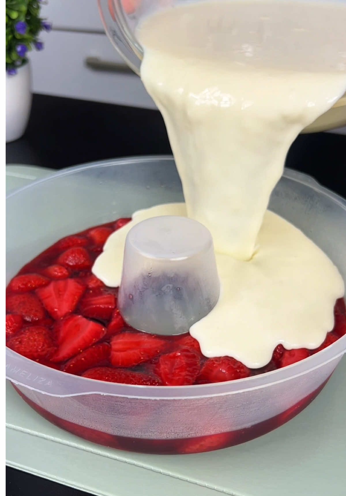 Esta Navidad, este es el postre que no puede faltar en tu cena. Queda súper cremoso y con un sabor maravilloso. #recetas #navidad #reels #video #postres 