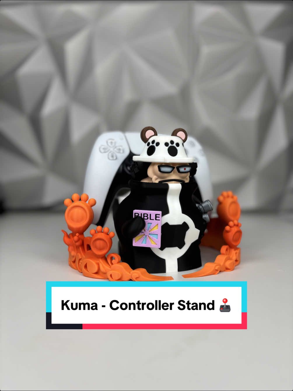 Kuma One Piece - Controller Stand 🕹️😬 -Designer 👨‍🎨: @3d_factorybox  -Download👨‍💻 : @Thangs3D  -Filament 🧵: PLA  -Lyer heigh : 0.16 -AMS 🌈 : Yes -Supports ⛩️: No -Infill 🔗 : 10% -Number of Walls : 3 -Printer 🖨️: @BAMBULAB Official H2D ➡️ STL Link in BIO! ——————————————————— #kuma #onepiece #playstation ##3dprinter #3dprinting 