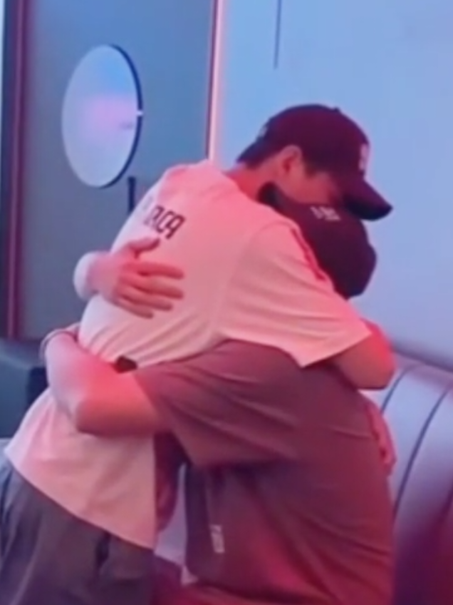 I can't stop crying... 🥺🥺😢😭😭😭 TianZiyu Last tight hug before saying goodbye to each other 😢🥺🥺😢😭 💔💔💔 #tianxuning #Ziyu #tianziyu #revengedlove #fyp 