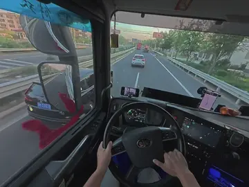 Thúc đít mấy anh xe con này chạy nhanh lên mới đc #megaihonmexe #viralvideo #ướcđượclênxuhướng 