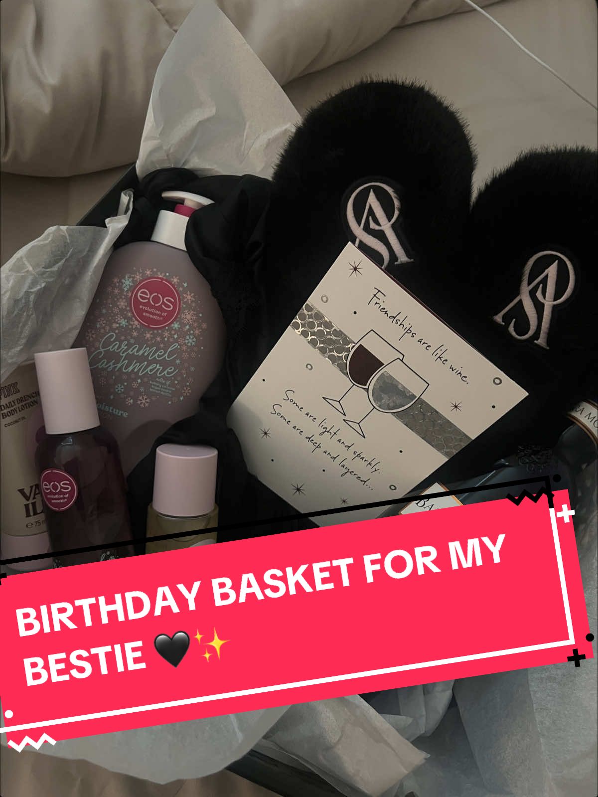 Making my bestie the cutest birthday basket because gift cards just weren’t enough 🎀✨ #BestieBirthday #GiftBasketIdeas #DIYGifts #BestFriendLove #AestheticGifts 