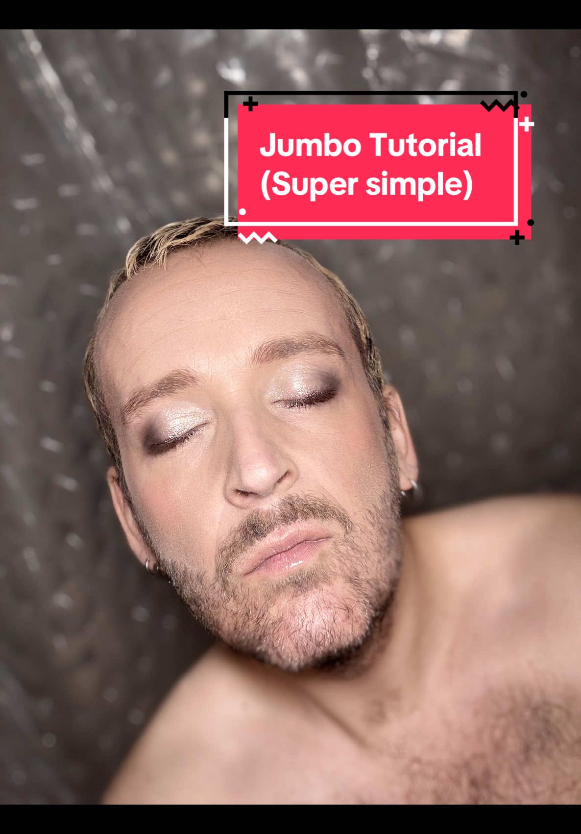 (Qui a vu mon poil BLANC de nez?) En 2025 tu ne t’en sort pas avec tes jumbo ? C’est super simple, pas besoin de faire pleins d’actions pour te faire un Makeup super cool.  Jumbo: @Sephora Collection  Palette: @Huda Beauty  Mascara: @KIKO Milano  Blush: @Haus Labs  #jumbo #tutoriel #simple #debutant #eyemakeup 