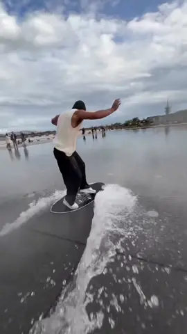 Skimming through life with good company. Beautiful work by @Adrien Raza 🏄‍♂️ #newmusic #behindthesong #goodcompany #walkofftheearth #newalbum 