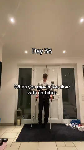 Jumping around > #acl #crutches #kneepain #ballr #kneesurgery 