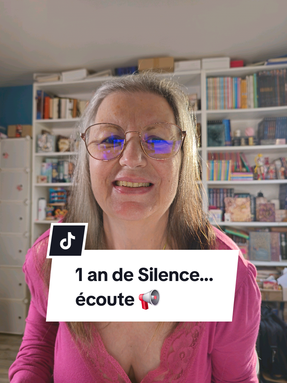 Capsule : Parole de Créatrice  Après plus d'un an d'absence, je reviens sur TikTok  Fatigue, doutes, critiques, mais aussi reconstruction et clarté.  💫 Parce que  je ne rentre pas dans une case, et, c'est très bien comme ça ! 🦾 #artisanat #Créativité #maladieinvisible #goodvibes #inspirationquotidienne 