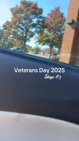 On a day like today when I know these restaurants are BUSY, it’s a beautiful thing to see someone smiling and giving off positive energy so early in the morning… @Tendy’s y’all have a gem 💎 #veteran #wendys #veteransday #military @Jesus.N.Coffee1 | Tastemaker✨ 