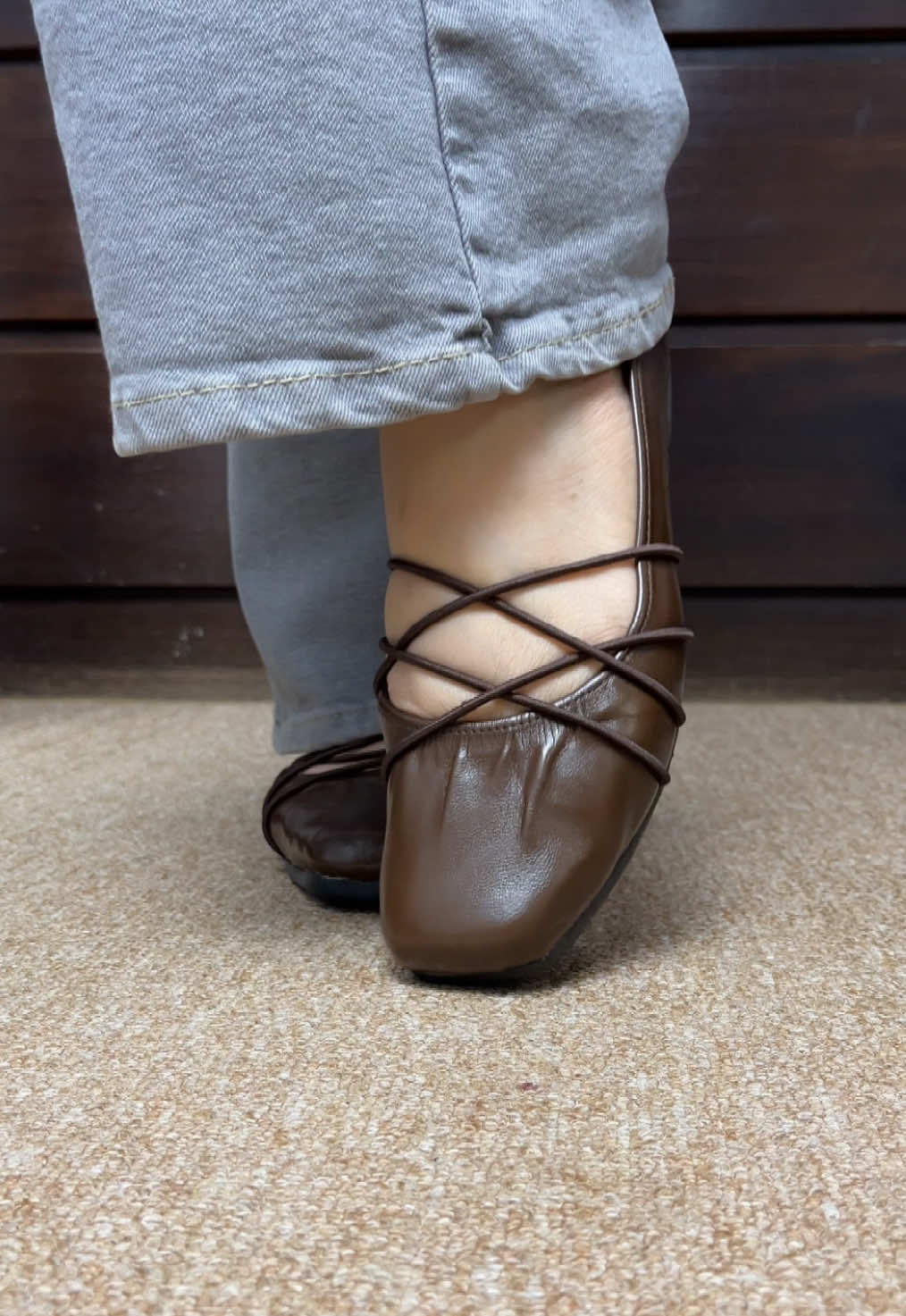 #flatshoes #rekomendasiflatshoes #flatshoeskekinian #flatshoeswanita #flatshoescewek 