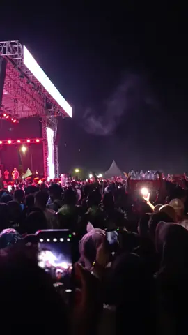 Opening nya emang candu banget 🥰 #ndxakafamilia #lamandauexpo2025 