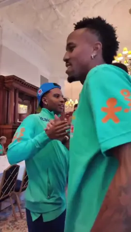 Can anyone explain to me what's going on with Rodrigo and Militao?? #Rodrigo #halamadrid #militao #Angry #Soccer 