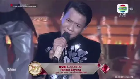MasyaAllah tabarakallah bangganya laguku Terlalu Sayang dibawakan di ajang kompetisi dangdut Nasional 🥹🩷 #sitialiyah #terlalusayang #tarlingindramayu #da7 #indosiar 