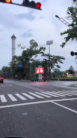 Aku kamu dan solo contoh nya 🤗#solo #selametriyadi #selametriyadisolo #afterrain 