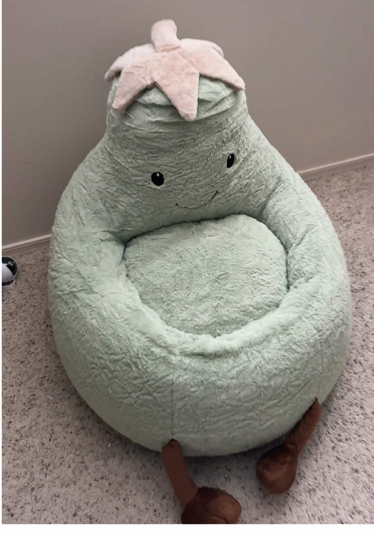 Literally the cutest bean bag chair ever. Lots of colors to pick from so you can grab a favorite and match the room. A fun gift that is useful and would be great for putting under the tree this year. #TikTokShopCreatorPicks #HomeStyleFinds #TikTokShopBlackFriday #TikTokShopCyberMonday #NewFunPicks 