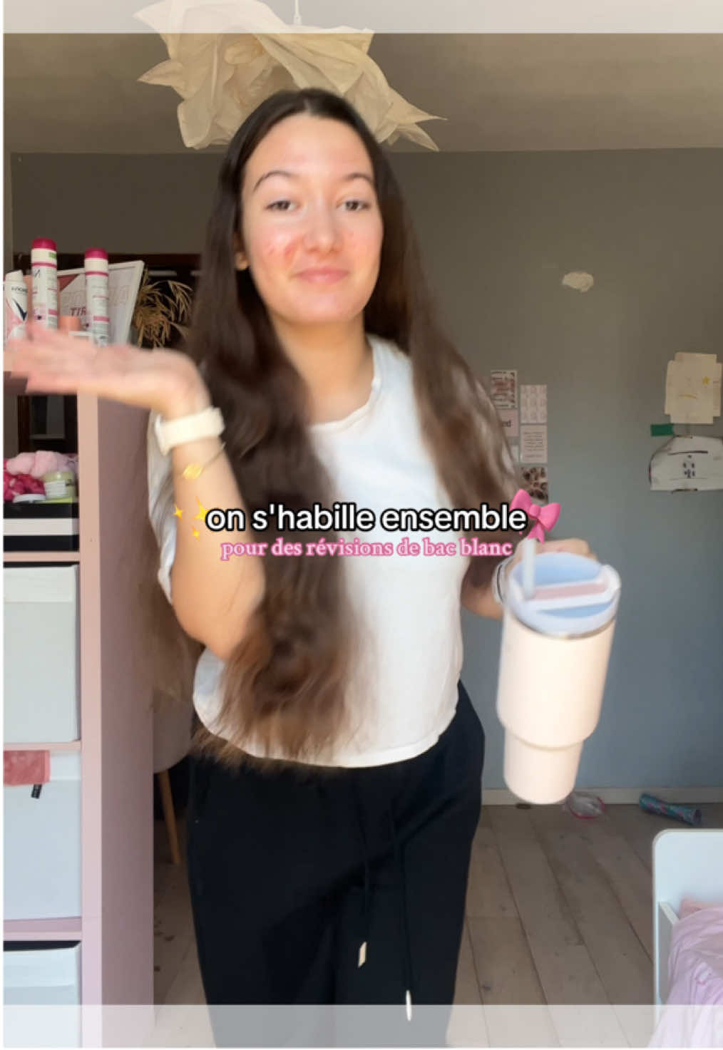 je me devez de partager le tips 😌 #onshabillensemble #révisionsbac #comfyootd #ootdrévisionsbac @H&M @Etam @Stanley Europe 