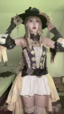 Finished Life is strange and wth #cosplay #genshin #genshincosplay #GenshinImpact #navia 